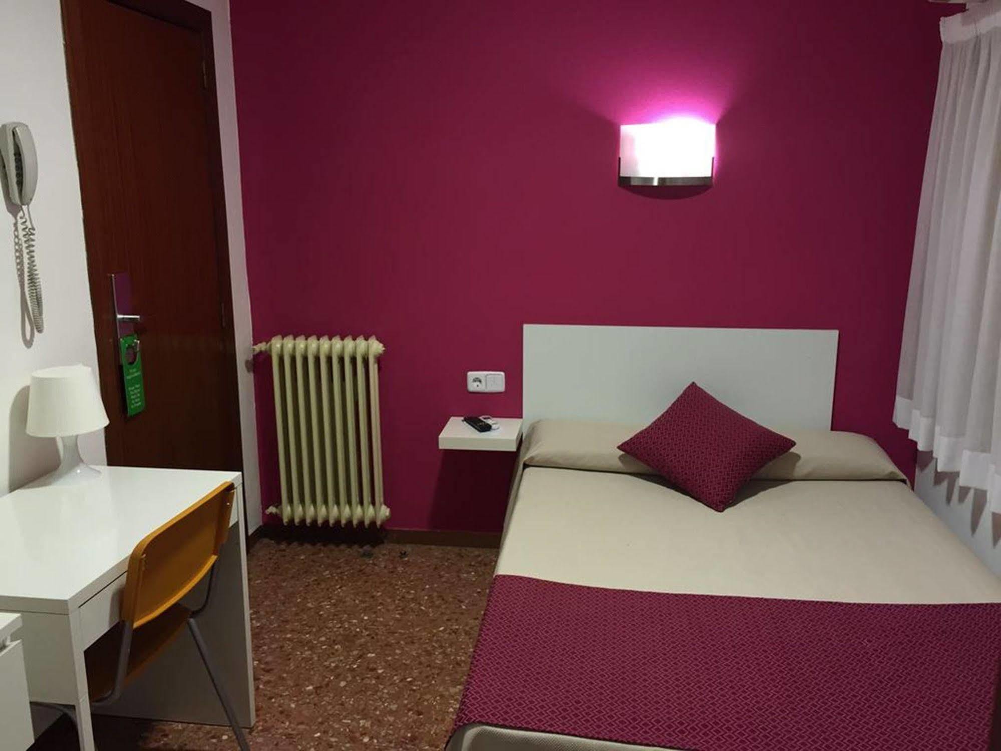 Hotel Catalunya Express Tarragona Exterior photo